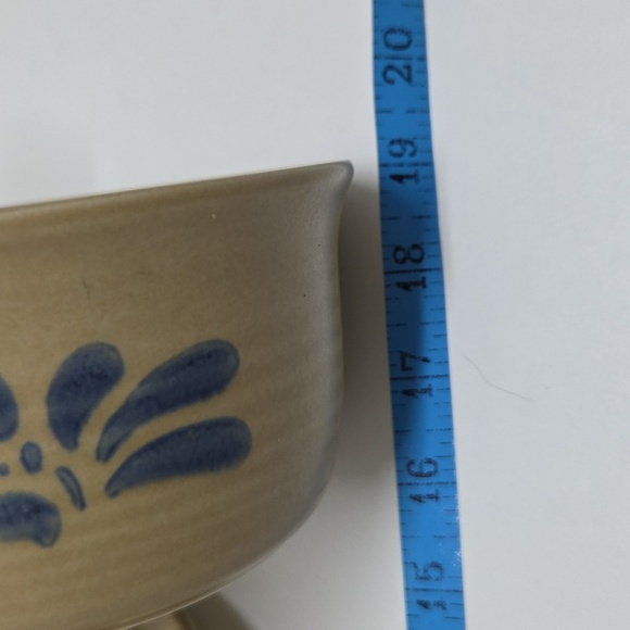 Tan Ceramic Bowl with Lid and Blue Floral Design - Picture 6 of 6